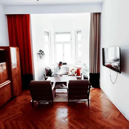 Apartment Grosses, Helles Vintage Mit Parkplatz Innsbruck